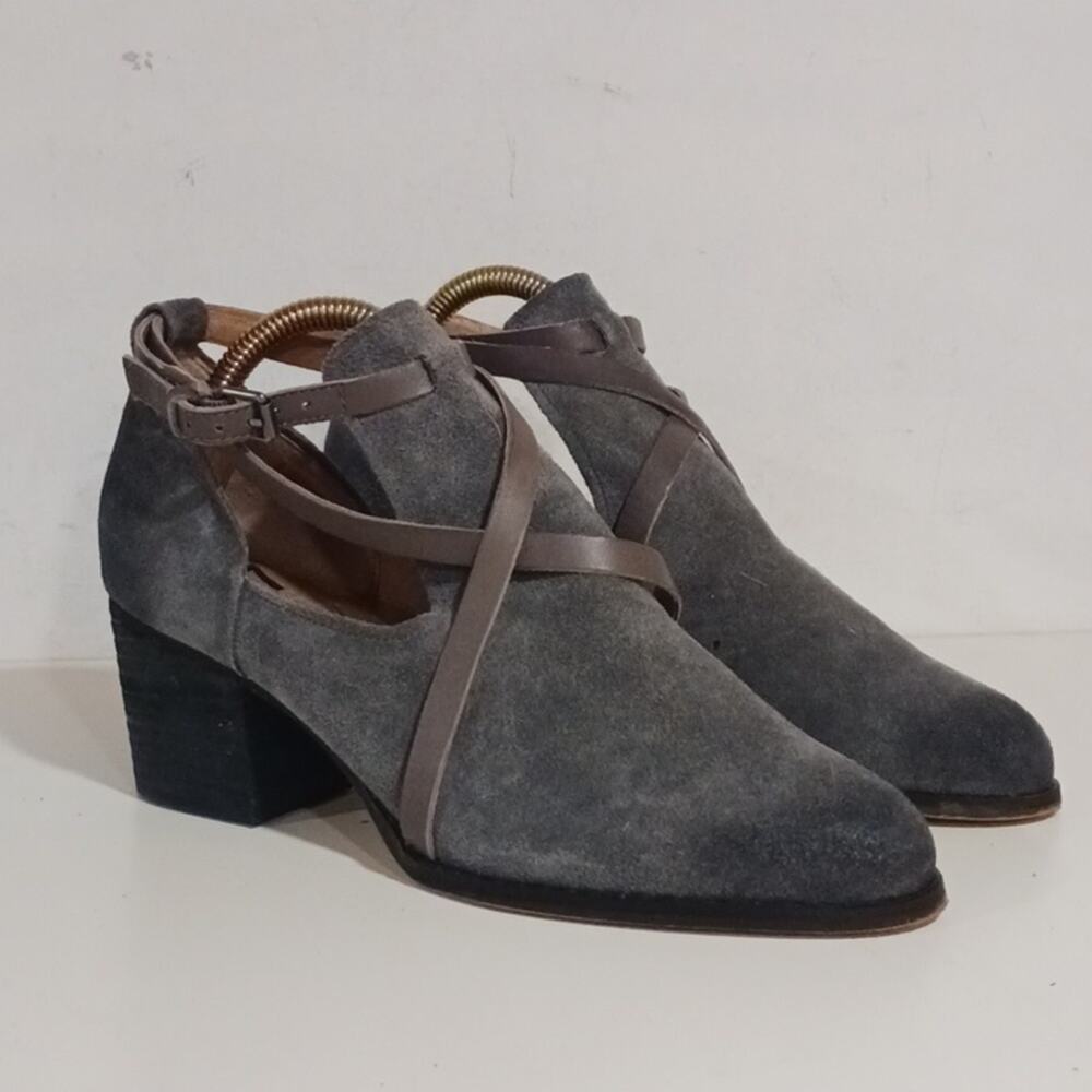 Corso Como Hanna Suede Bootie burnished gray sz 7.5